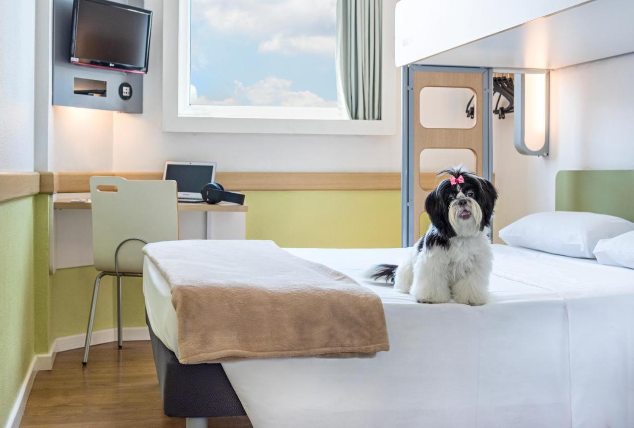 ibis Budget Paris La Villette 19ème Esterno foto