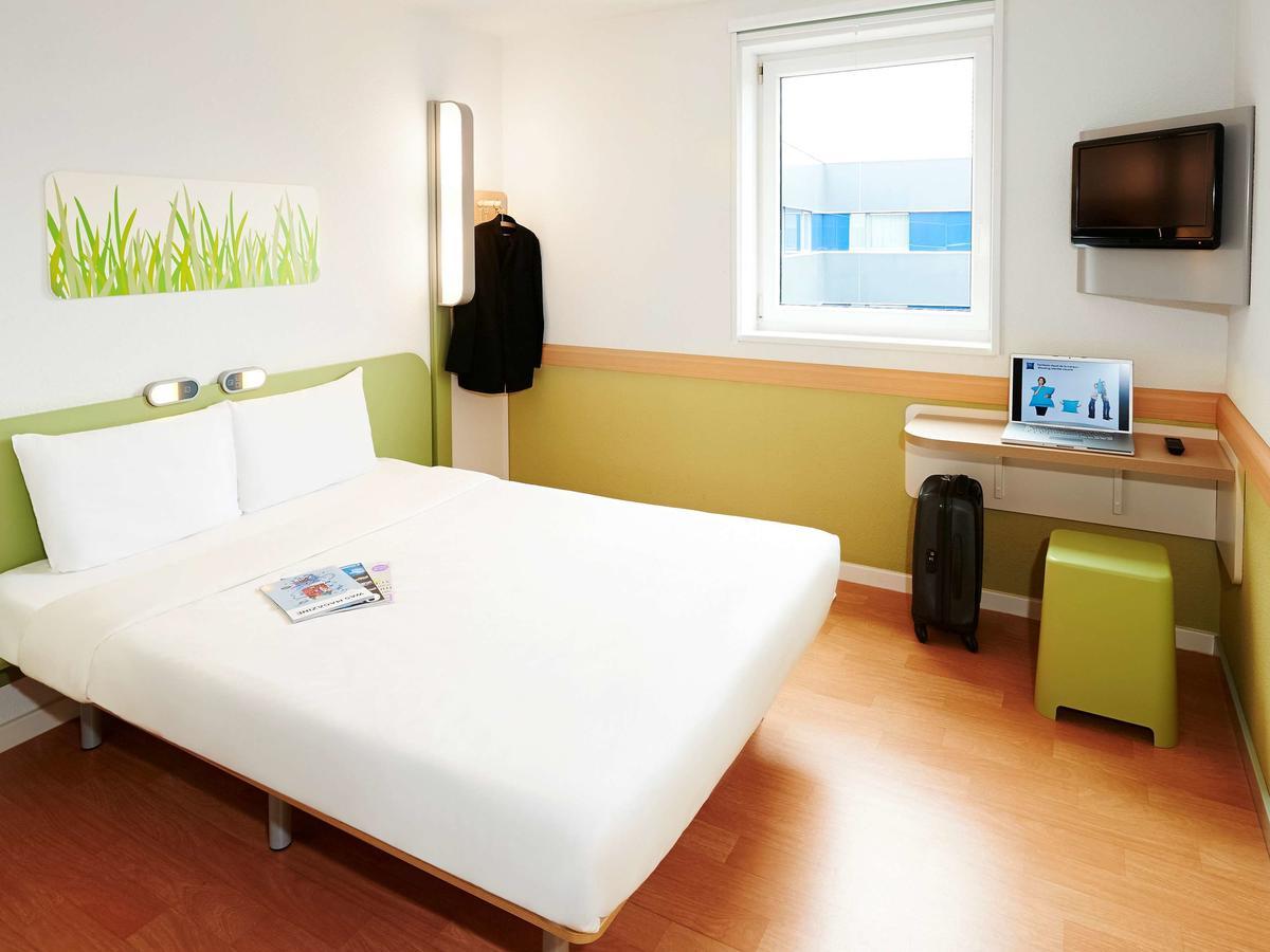 ibis Budget Paris La Villette 19ème Esterno foto