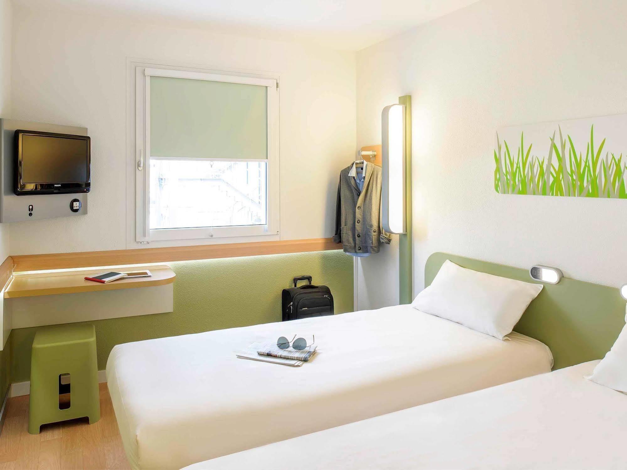 ibis Budget Paris La Villette 19ème Esterno foto